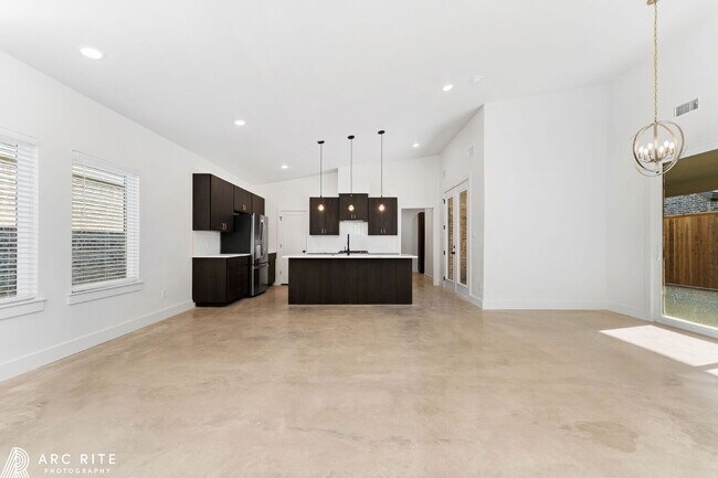 Building Photo - Pre-Leasing Fall of 2026!! Luxury Homes!!