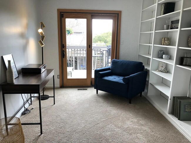 Foto del edificio - 2147 Whispering Sands Ln