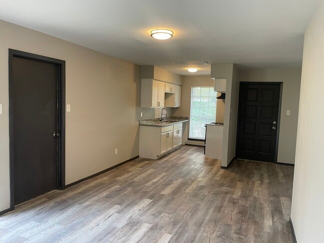 Kitchen/Breakfast - 13726 Willie Melton Blvd