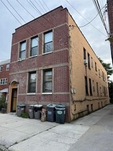 Building Photo - 1359 Ellison Ave