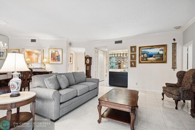 Foto del edificio - 4130 W Palm Aire Dr