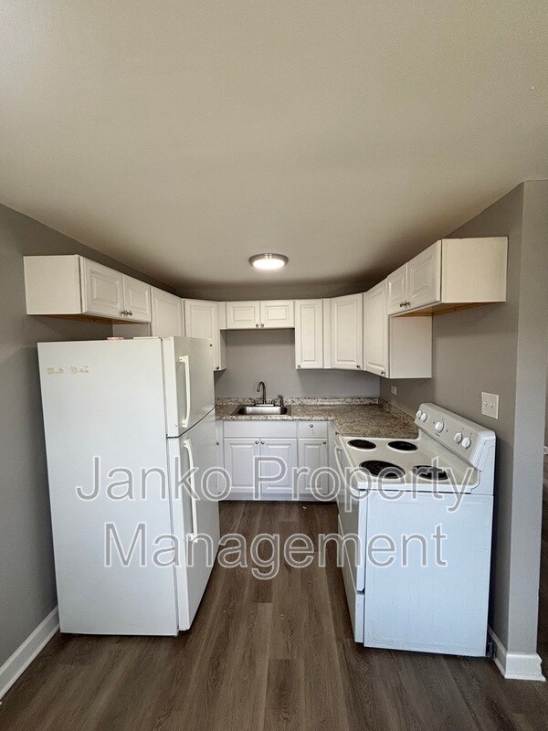 Foto del edificio - 2113 W 119th St