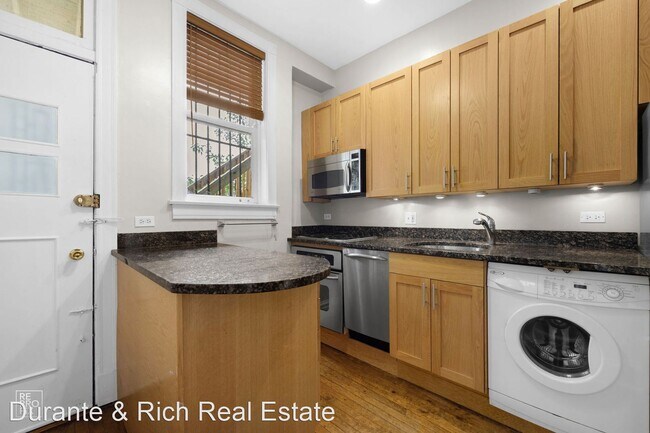 Foto del edificio - 1 br, 1 bath House - 2351 N Cleveland Ave 2N