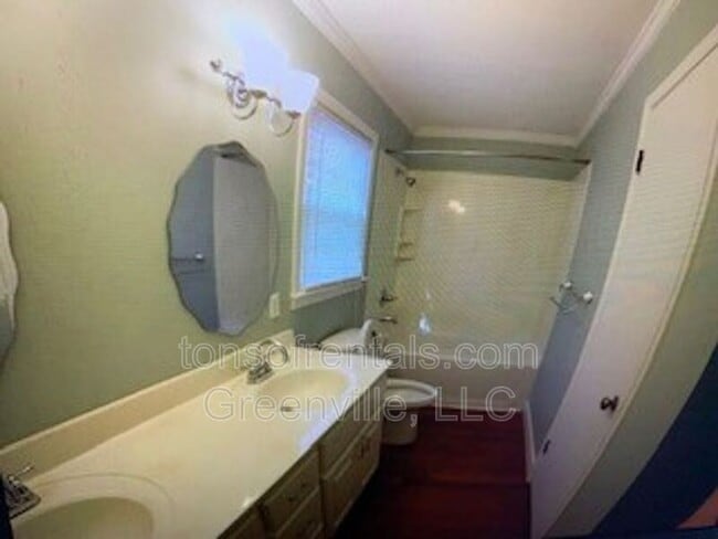 Foto del edificio - 42 N Garden Cir