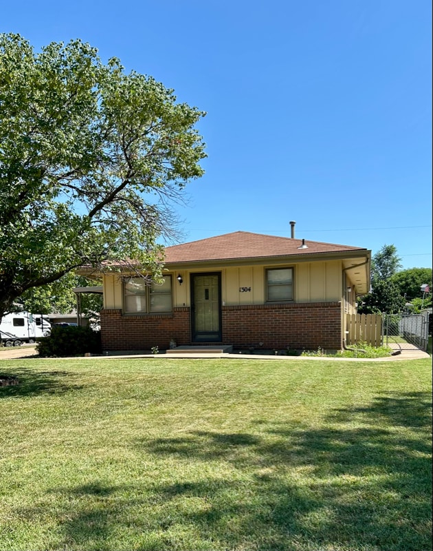 Building Photo - 1304 Faith Dr