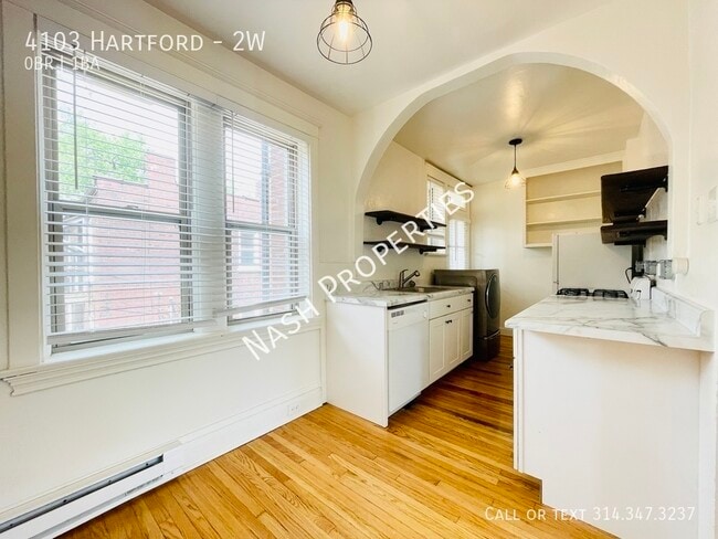 Building Photo - 4103 Hartford-2W