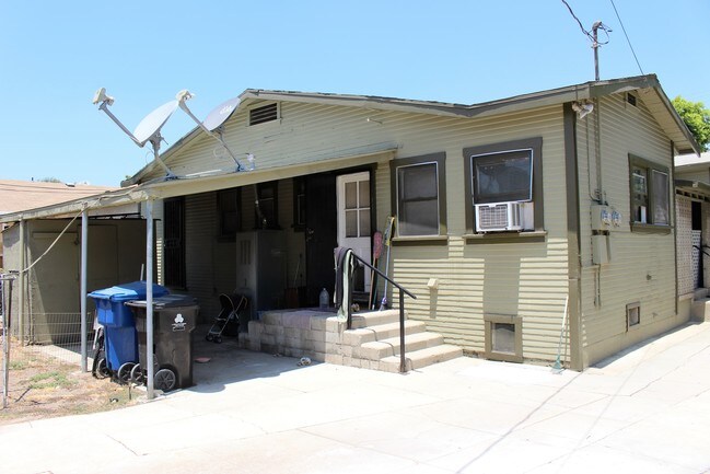 Building Photo - 4046-4048 Goodwin Ave