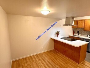 Building Photo - 4834 S Highland Cir