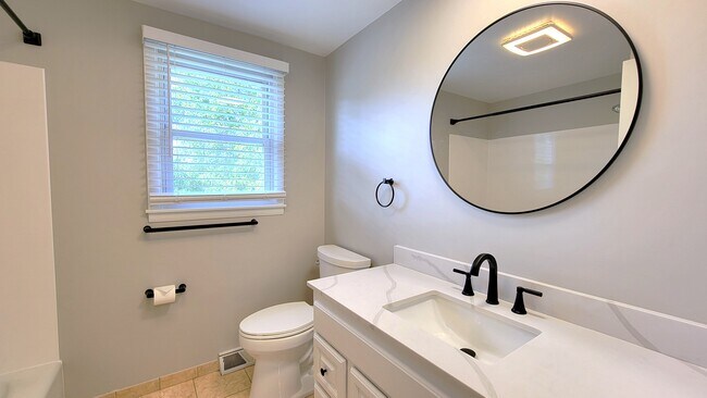 Foto del edificio - 35 Broezel Ave