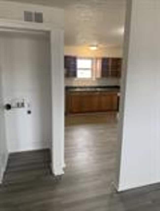 Foto del edificio - Elmwood Apartments- 1 and 2 Bedrooms w/ WD...