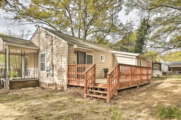 Building Photo - 886 Linda Way