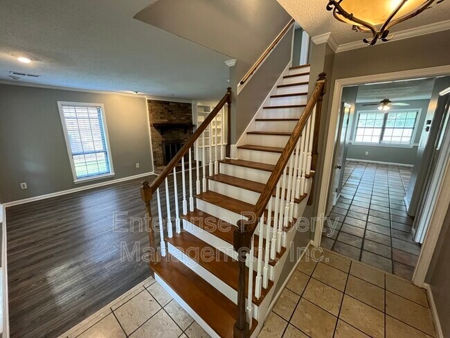 Building Photo - 1447 Tree Haven Cove