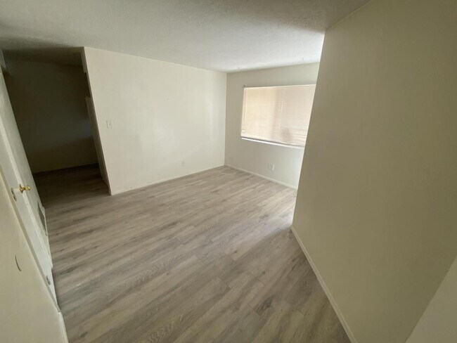 Foto del edificio - 13515 Copper Ave NE