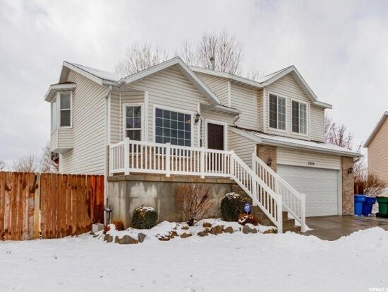 Primary Photo - 1355 W 125 S St
