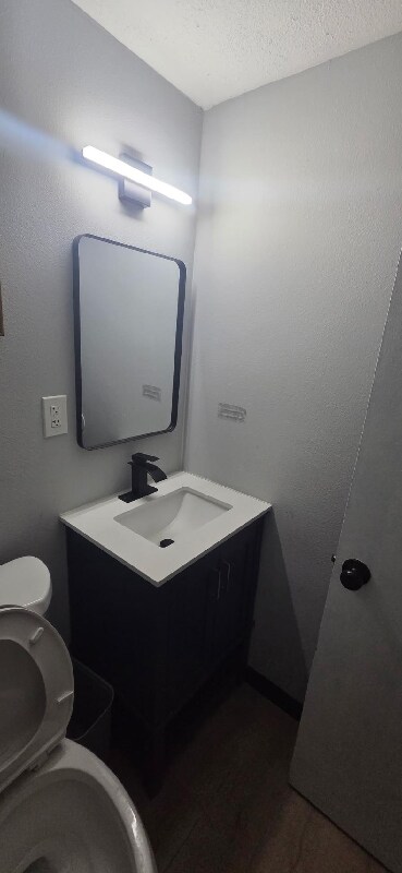 Foto del edificio - 740 Jenkins St