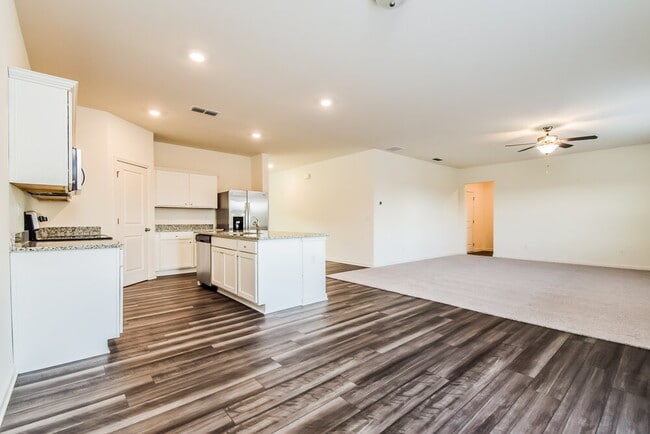 Foto del edificio - 367 Greenwalk Pl