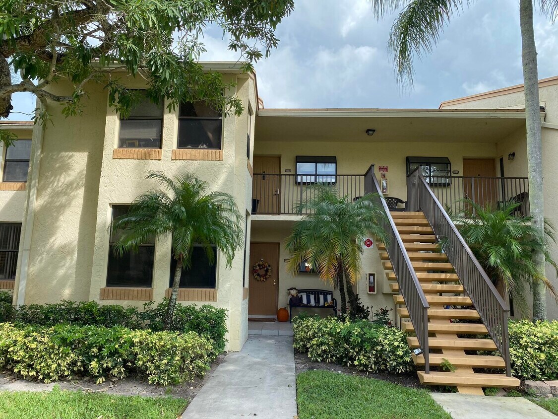 Foto principal - 1244 S Military Trail