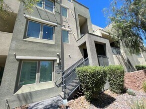 Building Photo - 11257 Rainbow Peak Ave