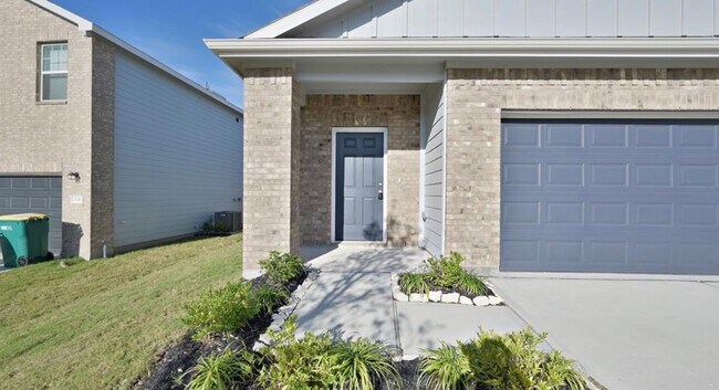 Foto del edificio - For Lease | 3 Bed, 2 Bath | 1,401 Sq Ft | Chapel Run Community |