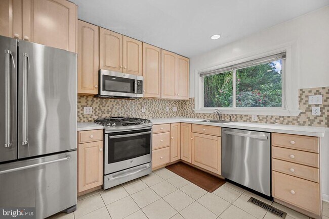 Foto del edificio - 4125 25th Pl N