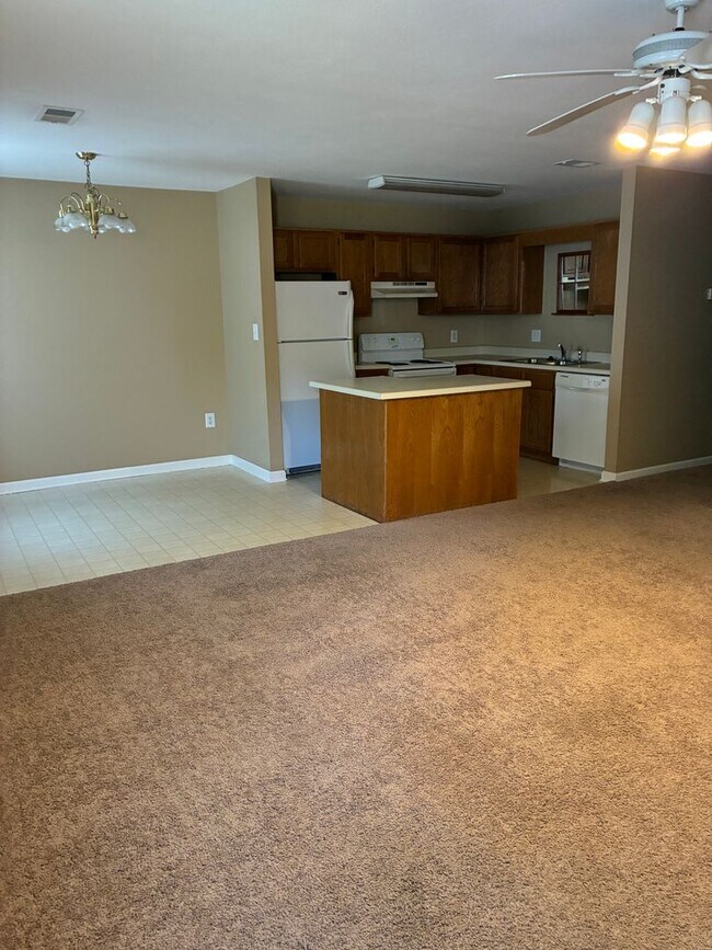Foto del edificio - 2709 Oak Meadow Pl