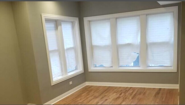 Foto del edificio - 11146 S Vernon Ave