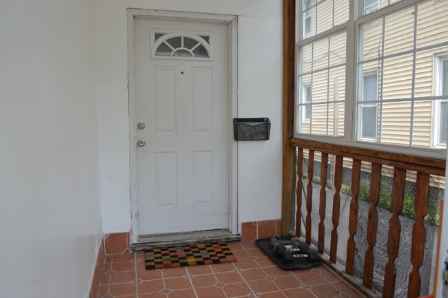 Foto del edificio - 1406 Neilson St