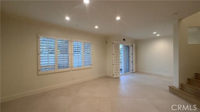 Building Photo - 449 Ridgeway