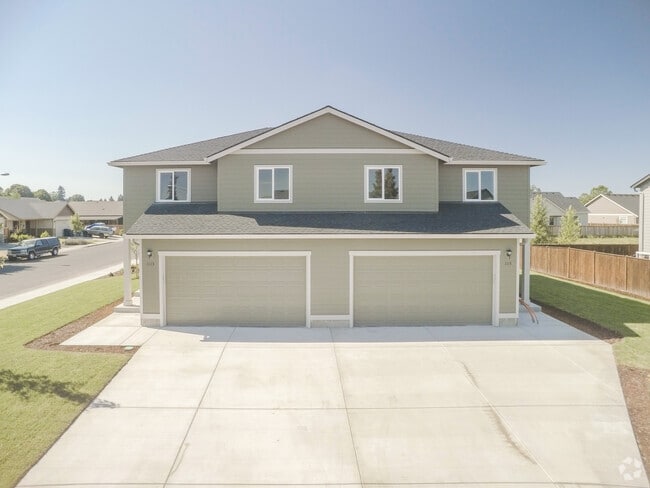 Building Photo - 1119 SW Ambrosia Ave