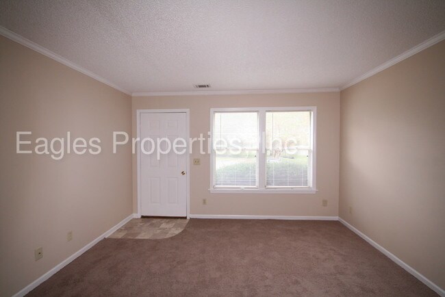 Building Photo - 106 Gurley Ave #2 Goldsboro, NC 27534