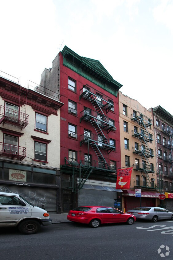 Primary Photo - 28 Mott St