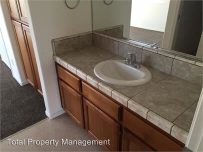 Foto del edificio - 2 br, 2 bath Apartment - 2200 W. Lark Ave.