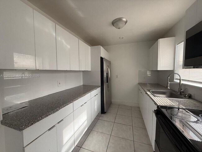 Foto del edificio - 1513 NW 15th Ave