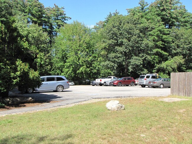 Foto del edificio - 1225 Bodwell Rd