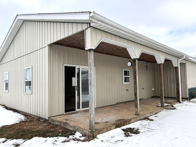 Building Photo - 1093 NY-19