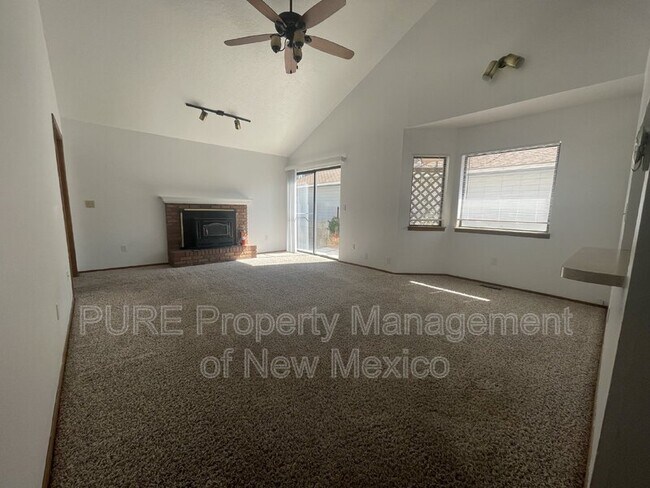 Building Photo - 2108 Ranch Dr