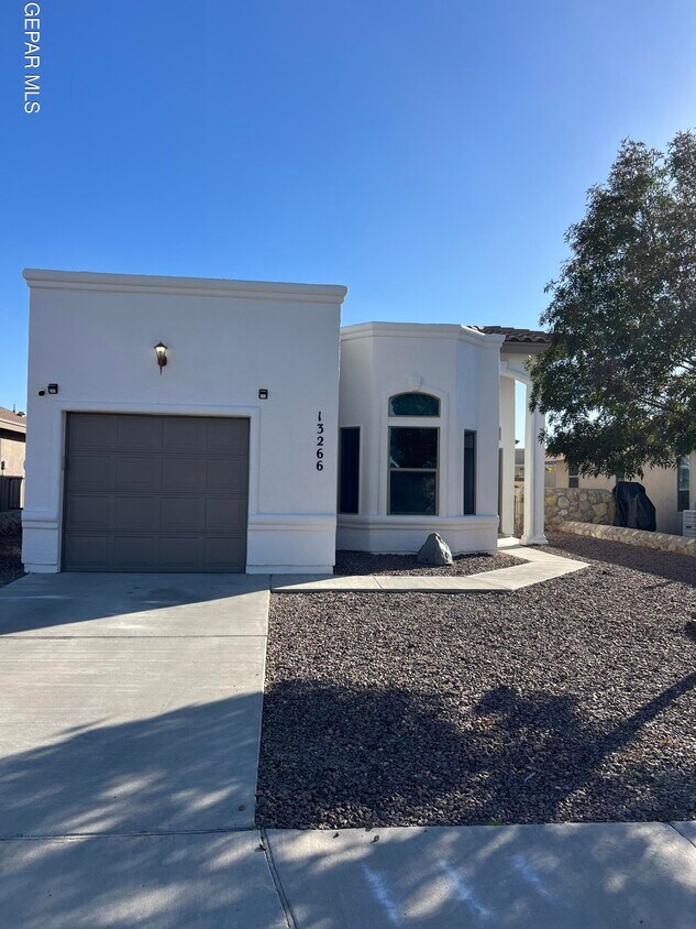 Foto principal - 13266 Kestrel Ave