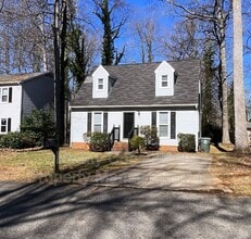 Building Photo - 123 Arcaro Dr