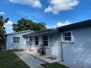 Building Photo - 2601 SW 18th St