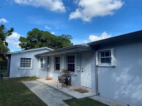Building Photo - 2601 SW 18th St