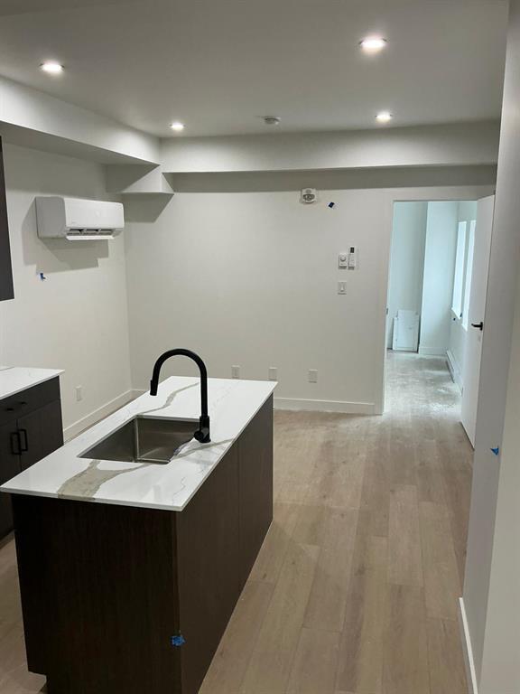Photo du bâtiment - 129 5 Ave N