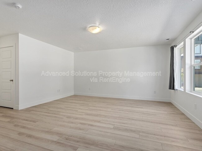 Photo - 142 Amboise Ct Townhome