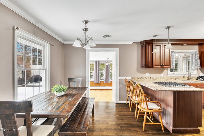 Foto del edificio - 15 Brookwood Dr