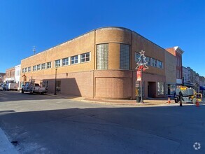 Building Photo - 203 Main St