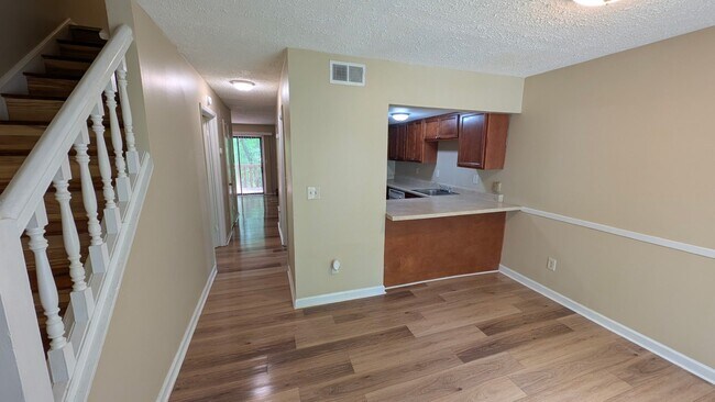 Foto del edificio - 3517 Peachtree Corners Cir