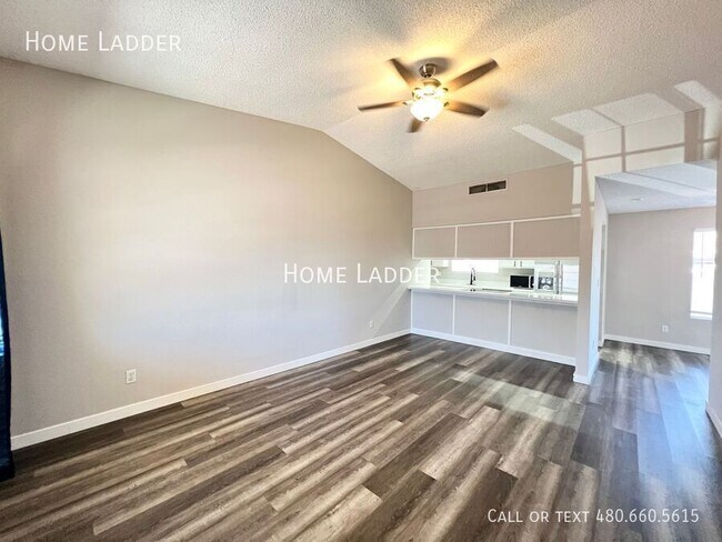 Foto del edificio - 2929 E Broadway Rd