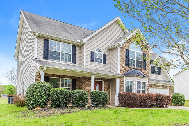 Foto del edificio - 5102 Redcoat Ln