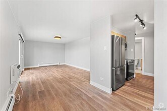 Building Photo - 2508 E 11th Ave