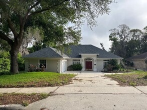Building Photo - 2054 Sawgrass Dr