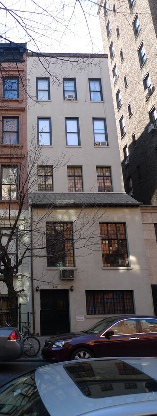 Primary Photo - 32 E 68th St